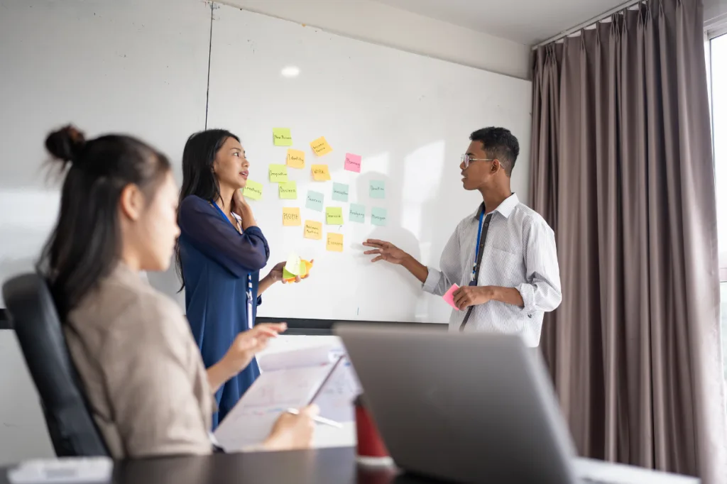 Pracownicy wypalają się dlatego, że system pracy wymaga od nich zbyt wiele przez zbyt długi czas