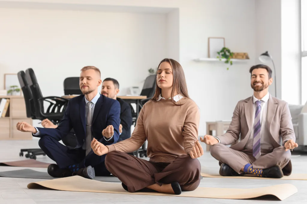 Rolą lidera nie jest sterowanie każdym ruchem zespołu, ale stworzenie warunków, w których zespół może działać samodzielnie i skutecznie.